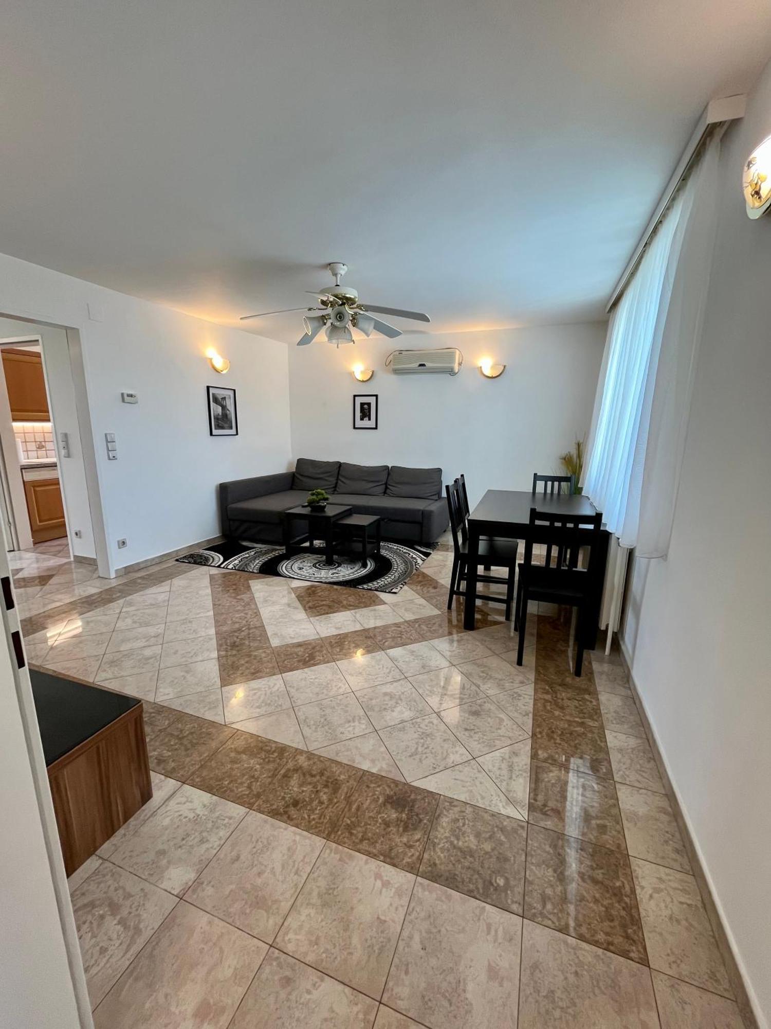 Atemberaubendes Apartment + Pool Viyana Dış mekan fotoğraf